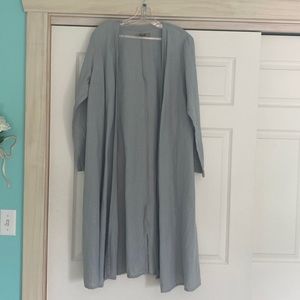 Flax duster, long light grey.